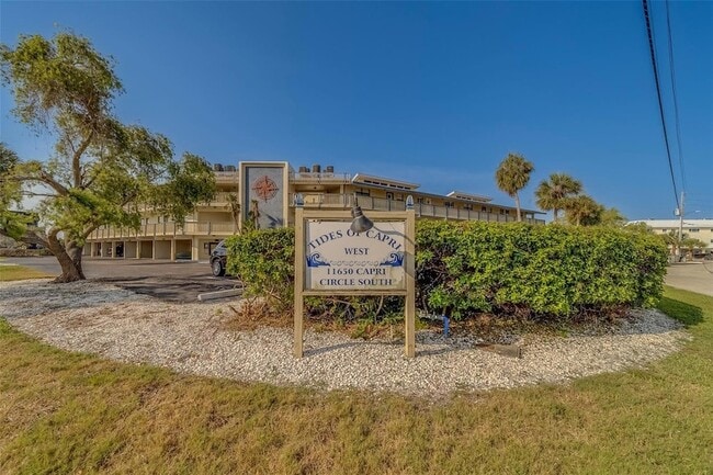 Photo - 11650 Capri Cir S Unit 105