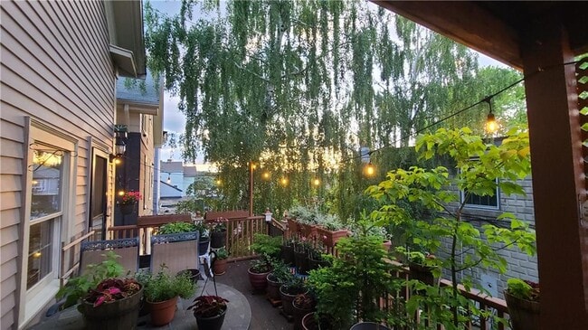 Photo - 413 Atwells Ave Unidad 2