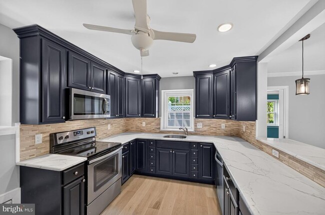 Photo - 1512 Wilson St