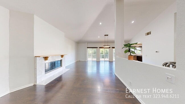 3500 Coldwater Canyon Ave