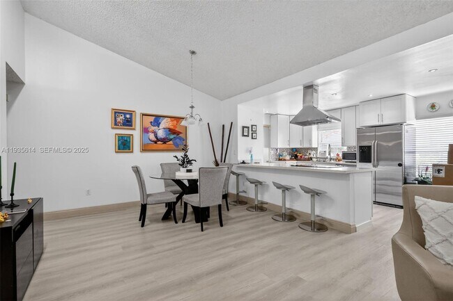 Photo - 5571 NW 188th St