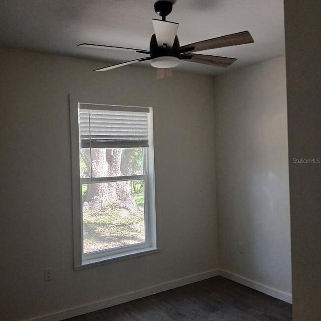 Photo - 212 Broad St