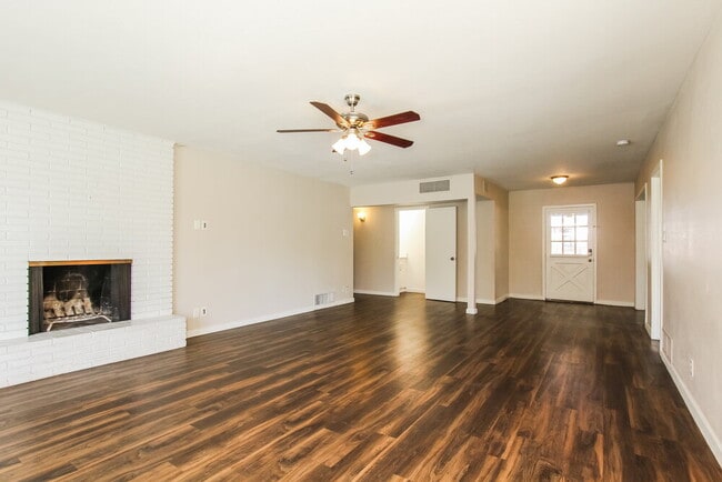 Photo - 7710 N 7th Ave