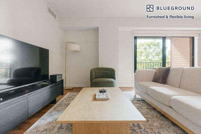 2500 Clarendon Blvd Unit GO FL3-ID1176