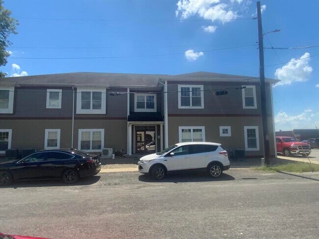 Photo - 409 W Washington St