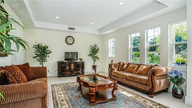 Photo - 1749 NE 9th St