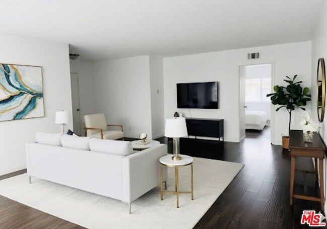 Photo - 1475 S Wooster St Unit 3