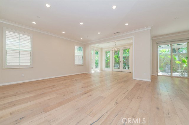 Photo - 105 Doverwood