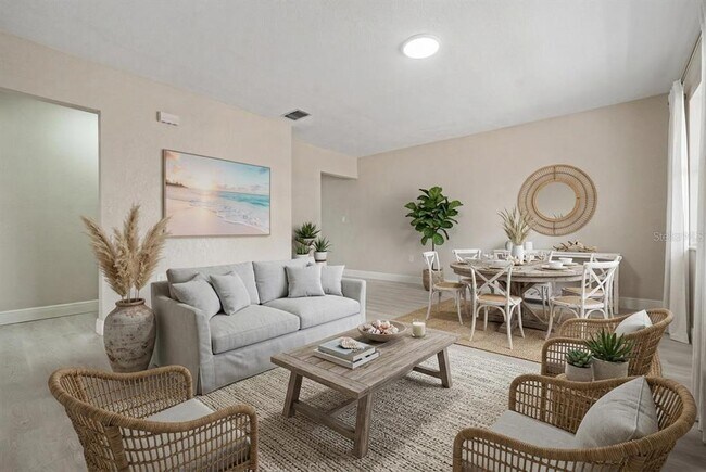 Photo - 14040 Miramar Ave