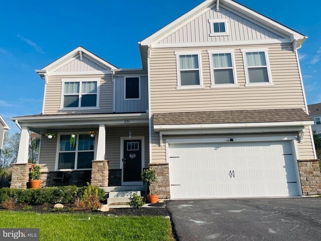 Photo - 226 Seven Springs Ln