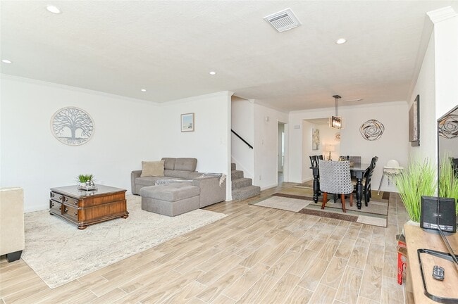 Photo - 5791 Maple Hill Dr