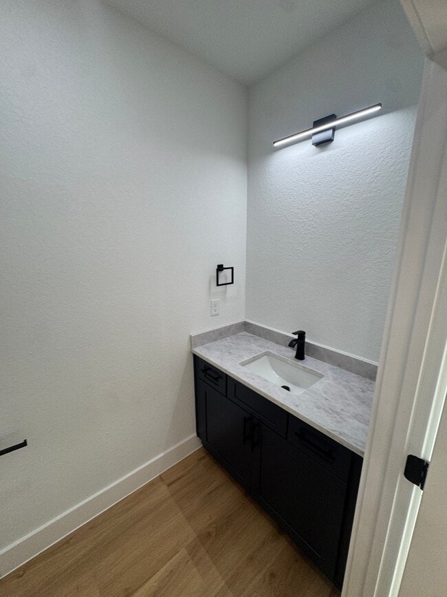 Photo - 325 Vargas Alley Unit 102