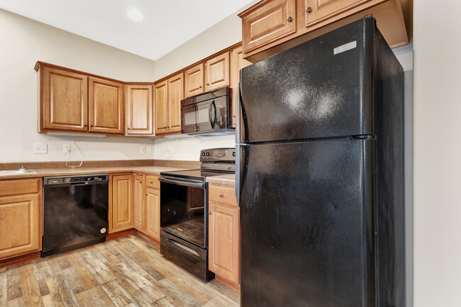 321 Honeysuckle Dr