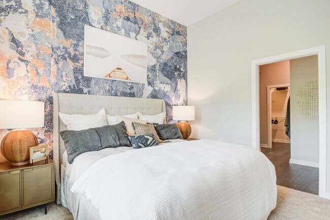 The Edison Sugarloaf Apartments