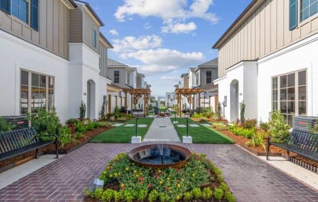 Building Photo - FOR RENT in SUGAR MILL POND!