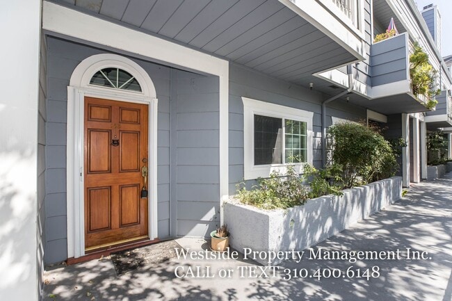 Building Photo - 4355 Ventura Canyon Ave Rental