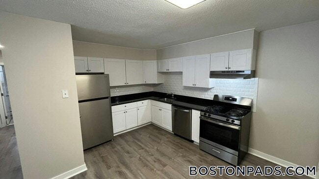 Building Photo - 95-101 Upton St. Rental