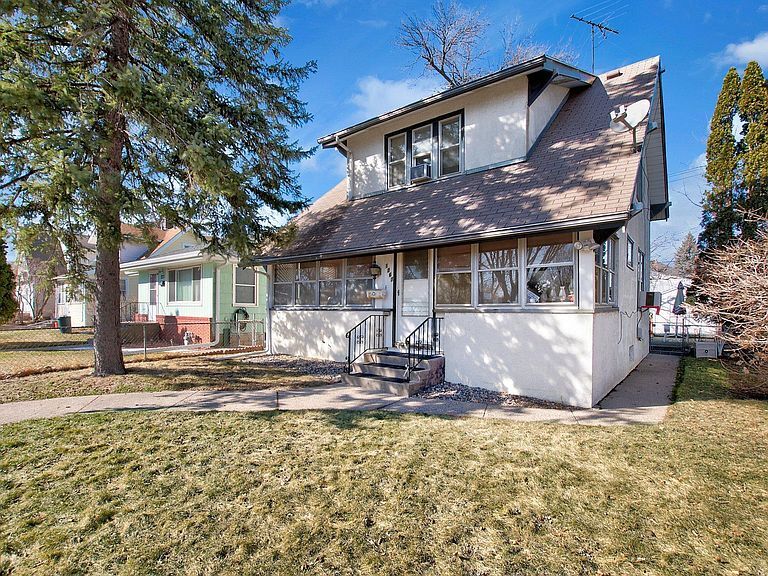 Photo - 1267 Hewitt Ave