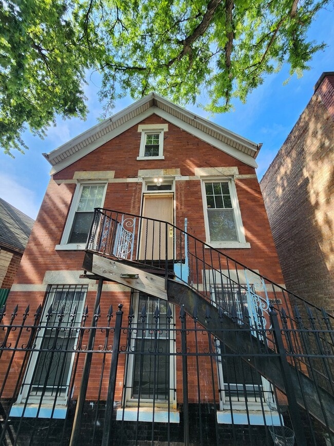 Photo - 2646 W Cullerton St Townhome
