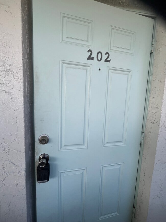 Photo - 1227 NE 5th Ter
