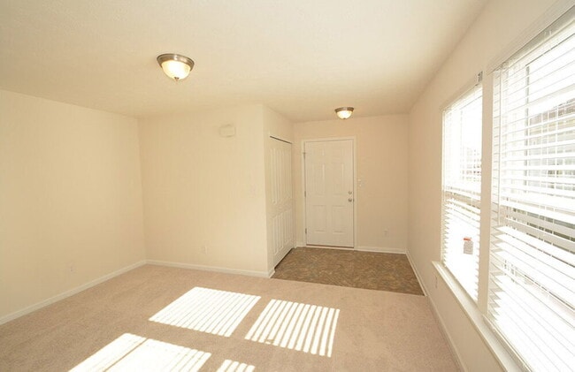 Photo - 8341 Sansa St