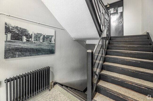 Hall d'entrée - 203-256 Sherbourne St.