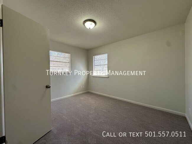 Photo - 29 Rugby Dr