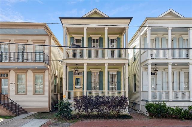 Building Photo - 3942 Burgundy St