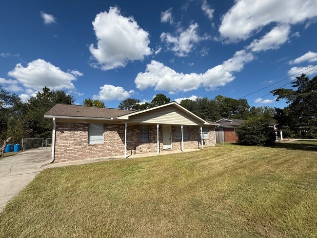 Building Photo - 240-P240 Deerwood Dr Rental