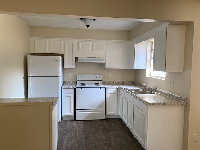 152 Cherokee Cir
