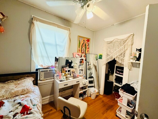 Photo - 4313 N Bernard St Unit 2