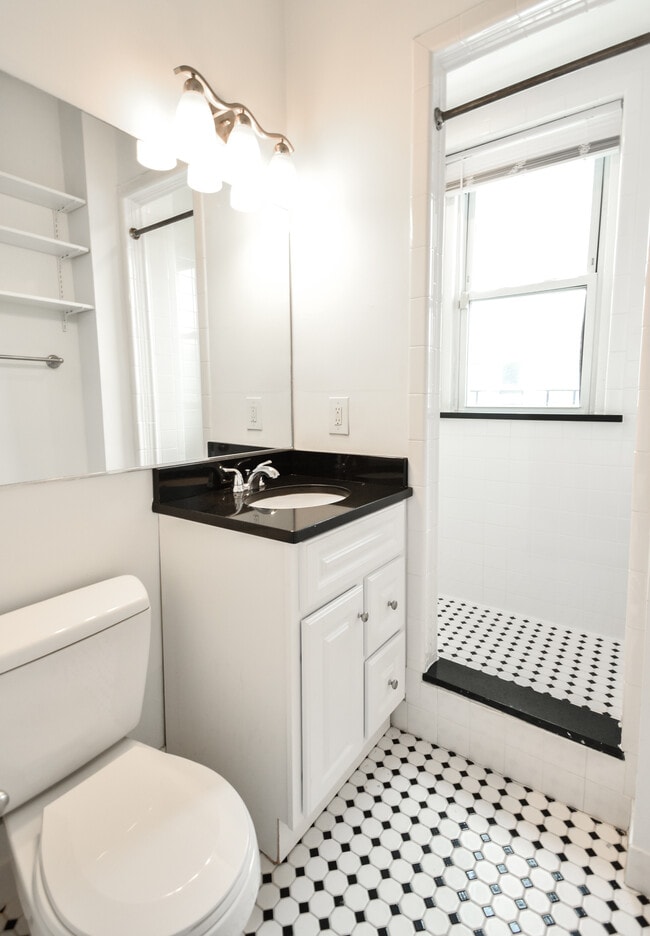 Photo - 132 Hemenway St