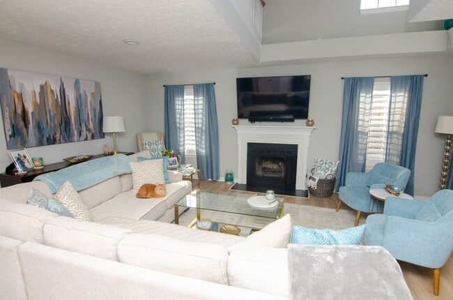 Photo - Stunner in Fieldstone Farms