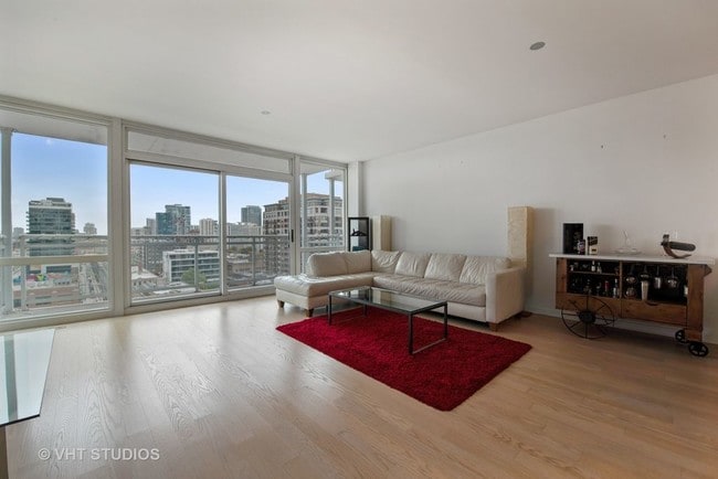 Building Photo - 757 N Orleans St Unit 1103