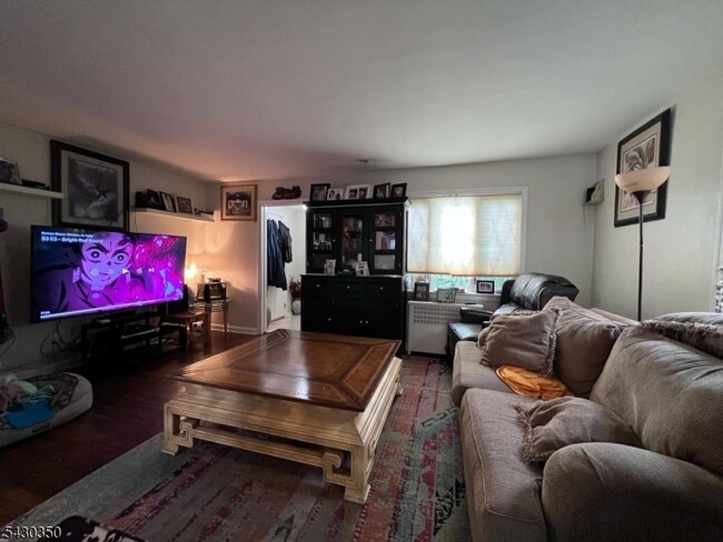 Photo - 301 W Elm St