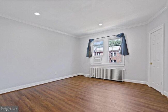 Photo - 1618 18th St SE Unit 2