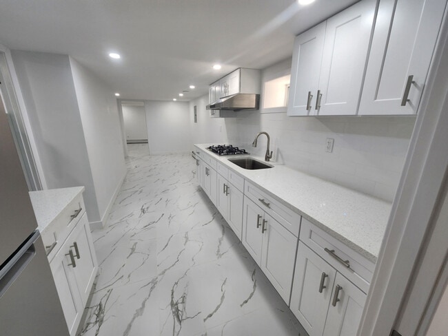 Photo - 45-58 172nd St