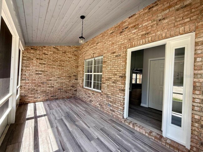 Photo - 2410 S Glen Eagles Dr