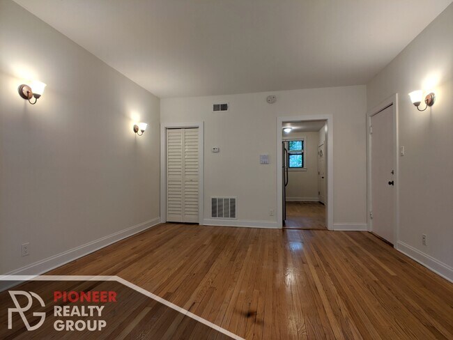 Photo - 4036 N Ashland Ave Unit 36-2E