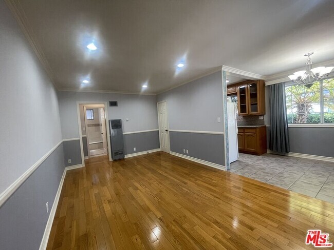 Building Photo - 1122 N Formosa Ave Unit 1 Rental