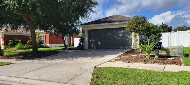 Photo - 1109 China Aster Way