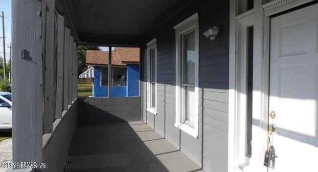 Photo - 1709 W 45th St