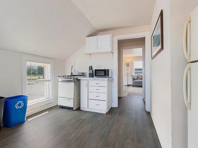 Photo - 1802 Wollmer St Unit 1802 Wollmer St