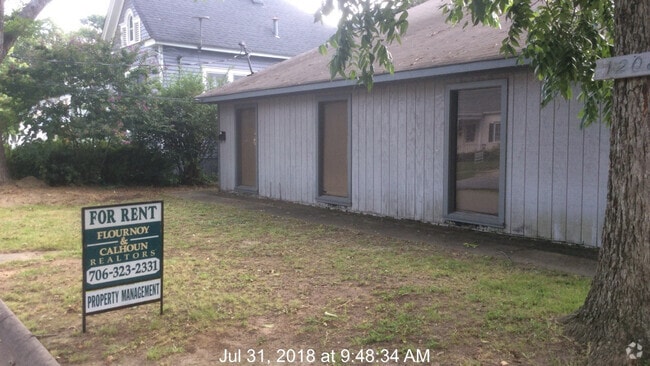 Building Photo - 1208 18th Ave Rental