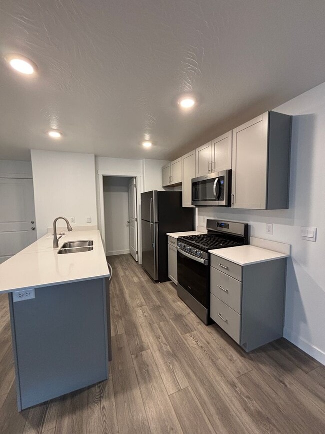 Photo - 3 Bedroom 2 bath with Garage- Townhouse