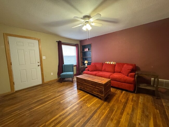 Photo - fully furnished 3-bedroom, 2-bathroom
