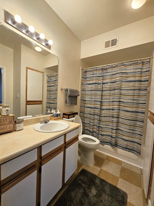 Bayview Apartments Baytown, TX