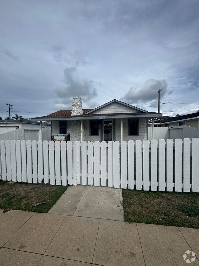 Building Photo - Newly remodeled Rental