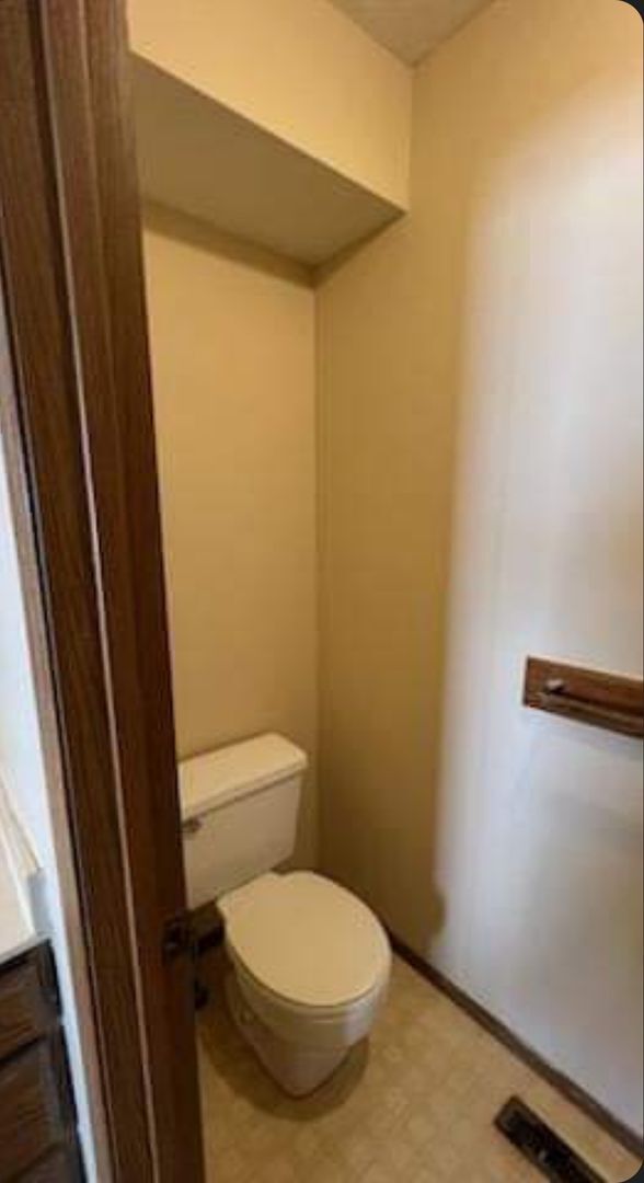 Photo - Duplex 2 bedroom 2 bath available now!