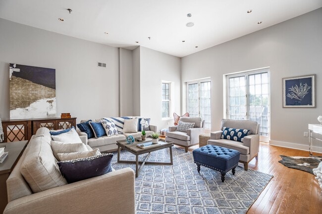 Photo - 705 Copeland St Unit Suite 3